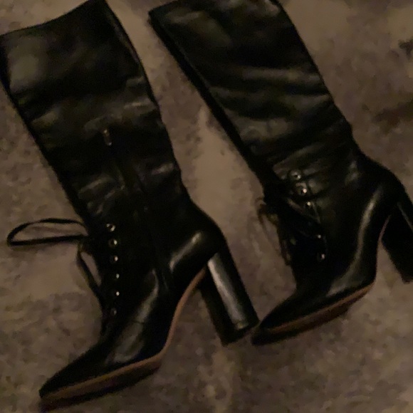 Mint Gianvito Rossi knee high leather boots. - Picture 2 of 12